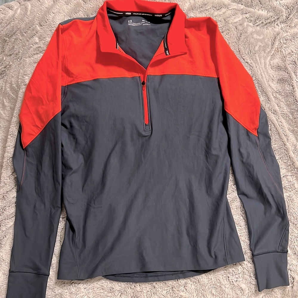 Under Armour Half Zip long sleeve shirt size M